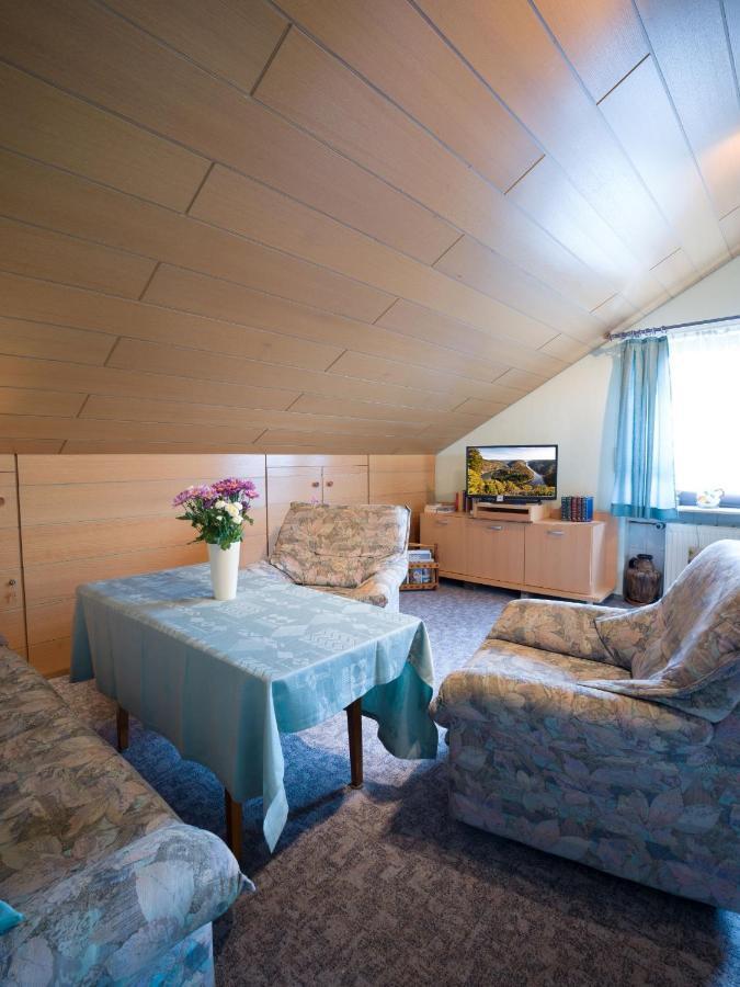 Ferienwohnung Christel Lorenz Merzig Bagian luar foto