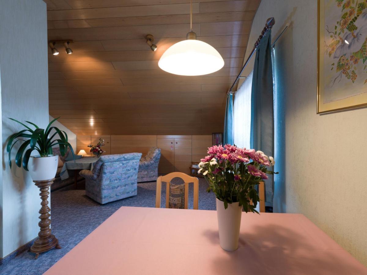 Ferienwohnung Christel Lorenz Merzig Bagian luar foto
